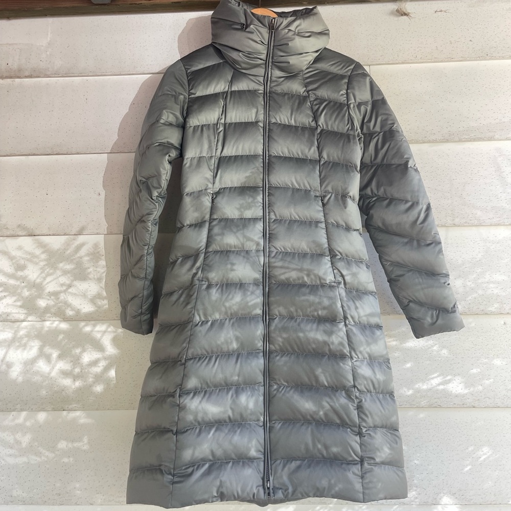 Patagonia knee length puffer sz S
